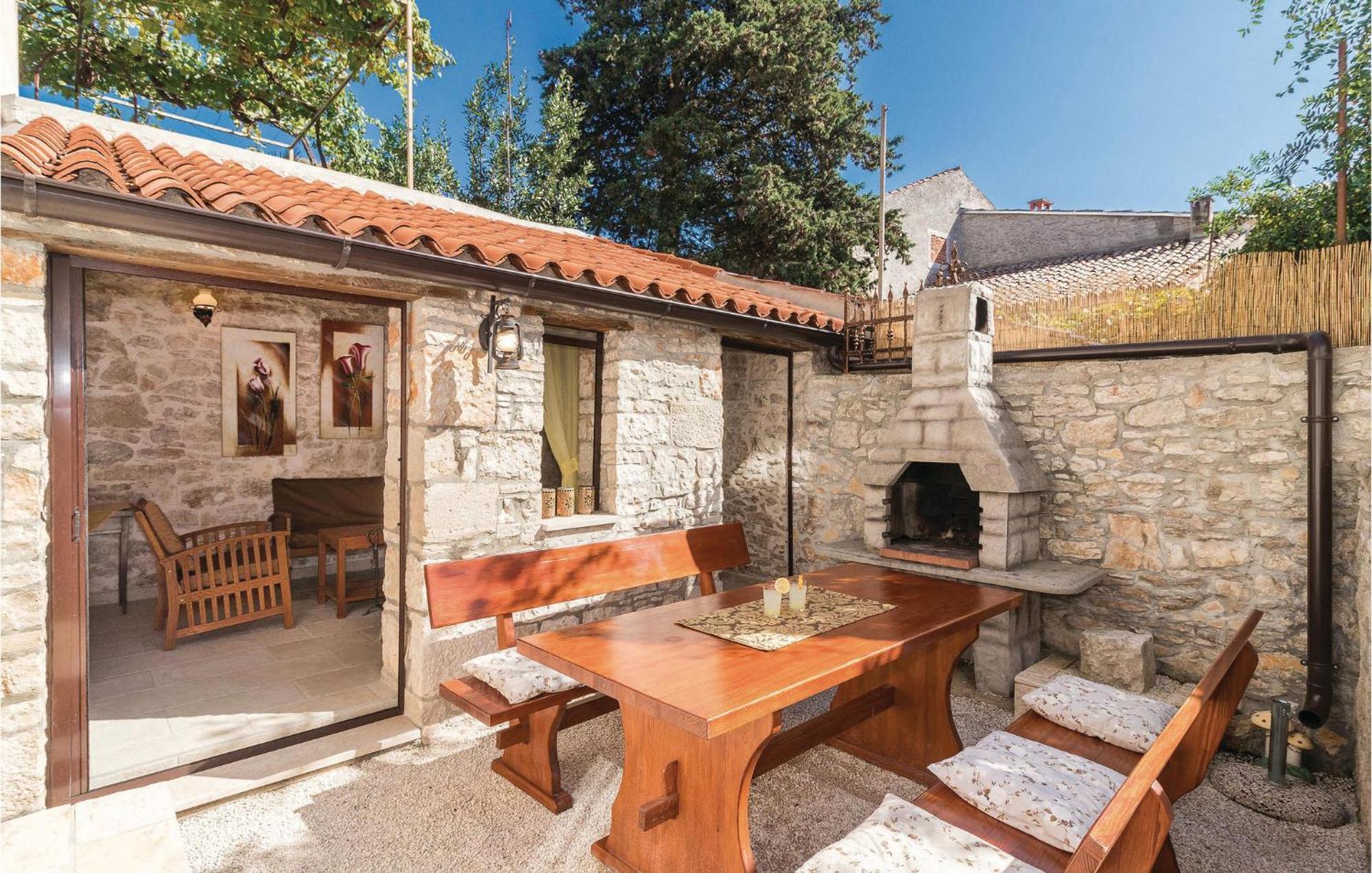 2 Bedroom Beautiful In Nyaraló *